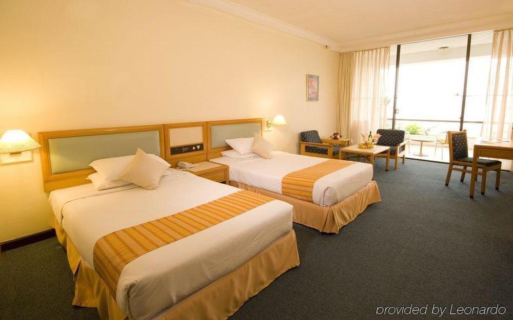 M Social Resort Penang Tanjung Bungah  Extérieur photo