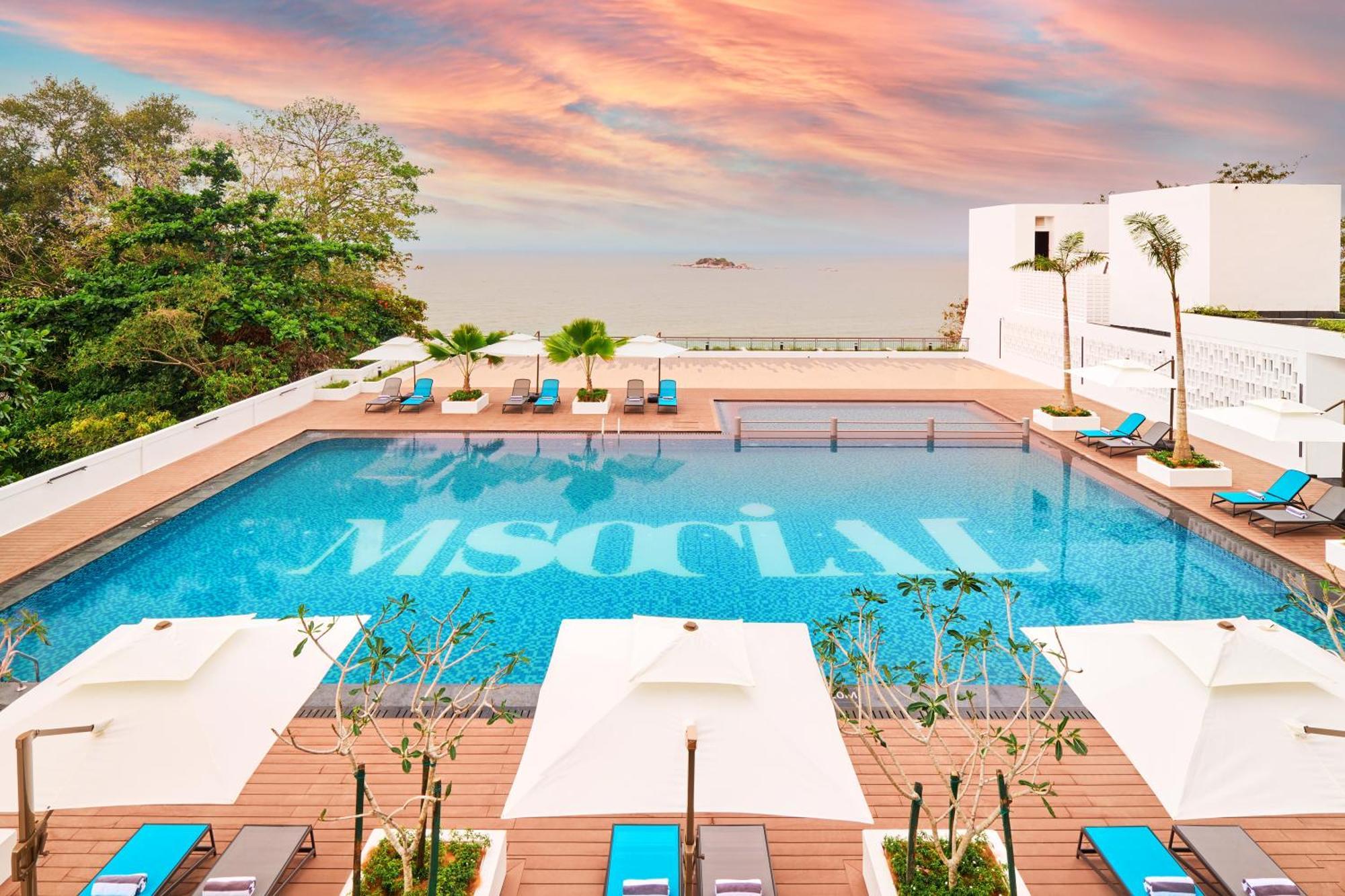 M Social Resort Penang Tanjung Bungah  Extérieur photo