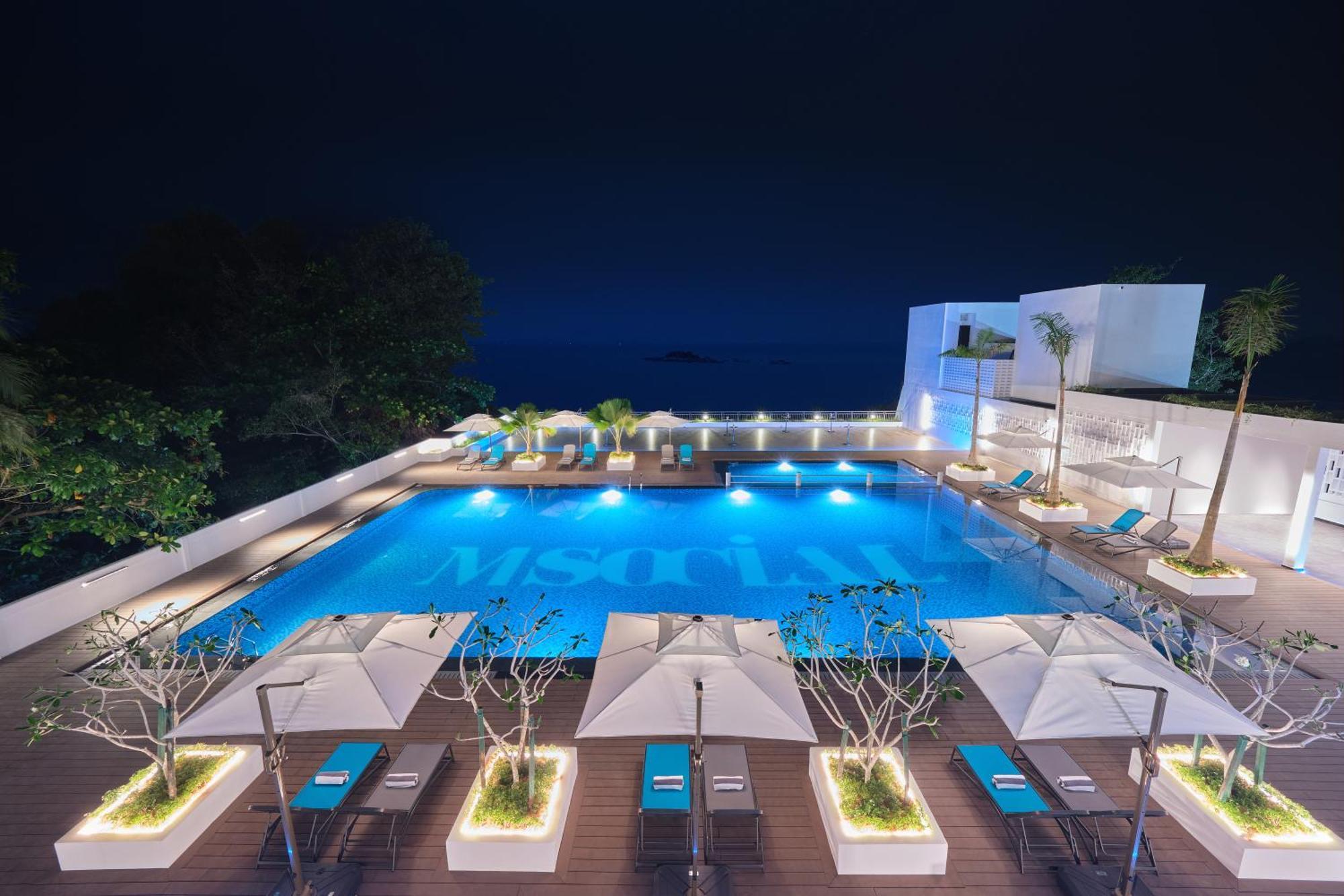 M Social Resort Penang Tanjung Bungah  Extérieur photo