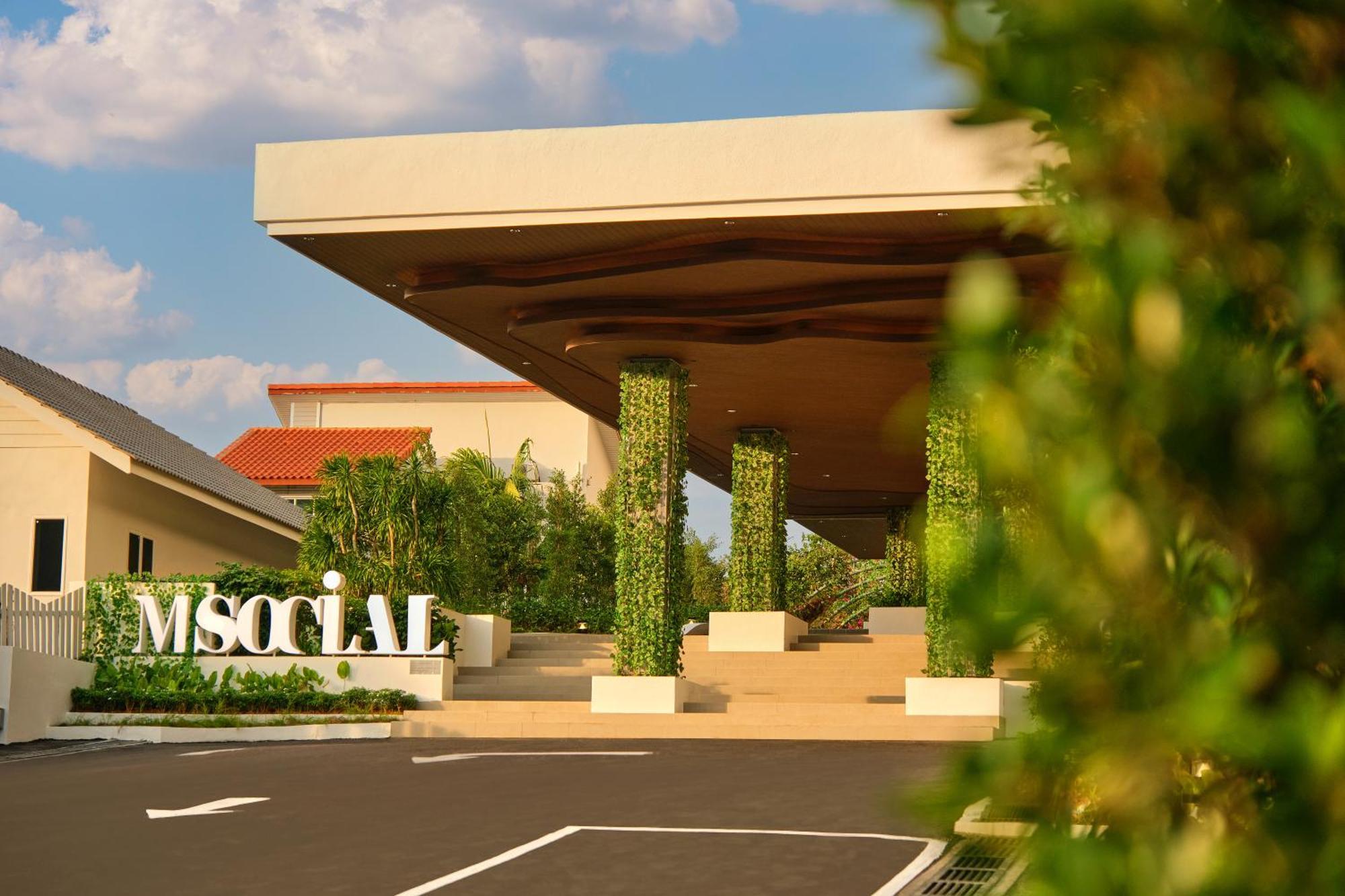 M Social Resort Penang Tanjung Bungah  Extérieur photo